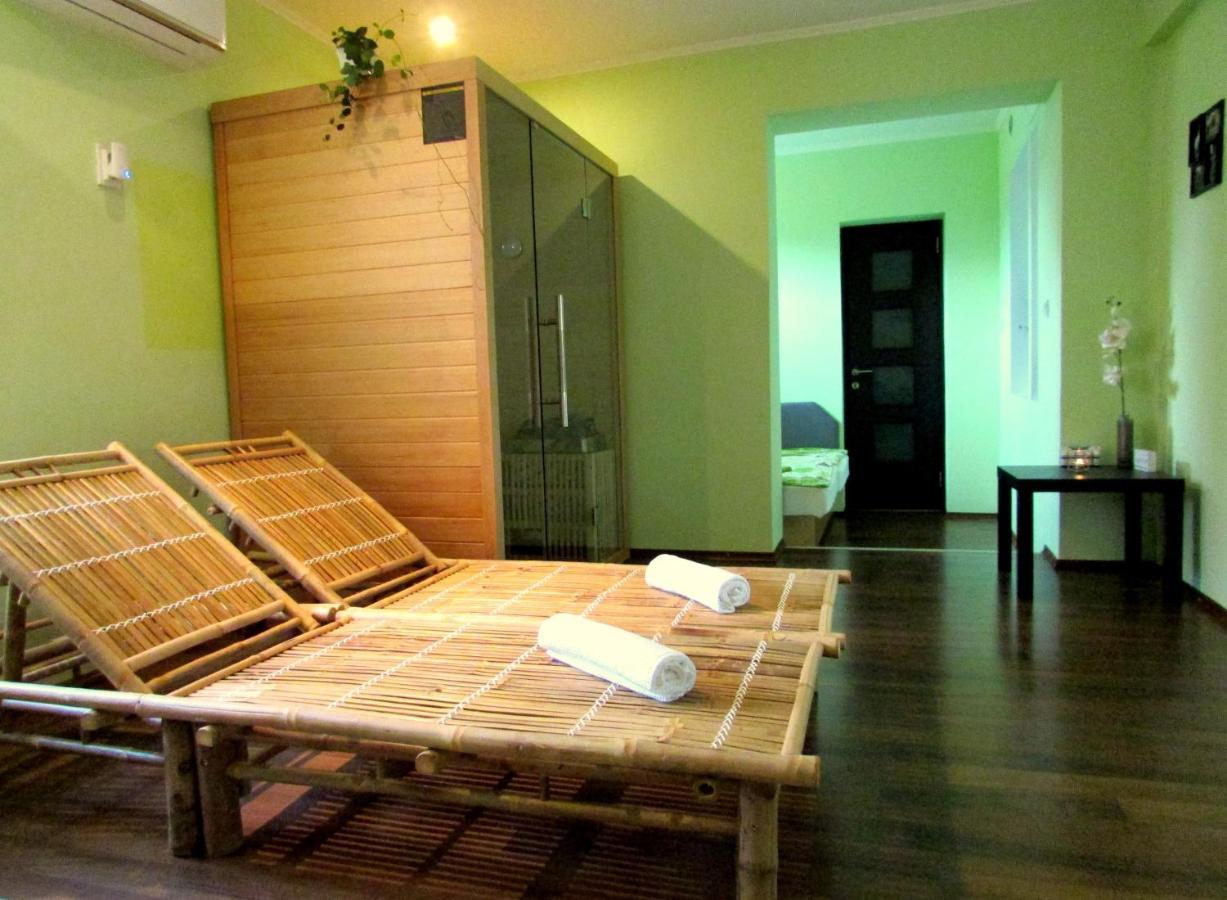 Green Corner Wellness Püspökladány Exterior foto
